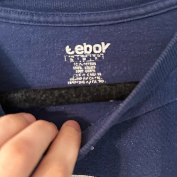 3/$10 🌼 Reebok Oilers Maroon Shirt - Picture 5 of 7